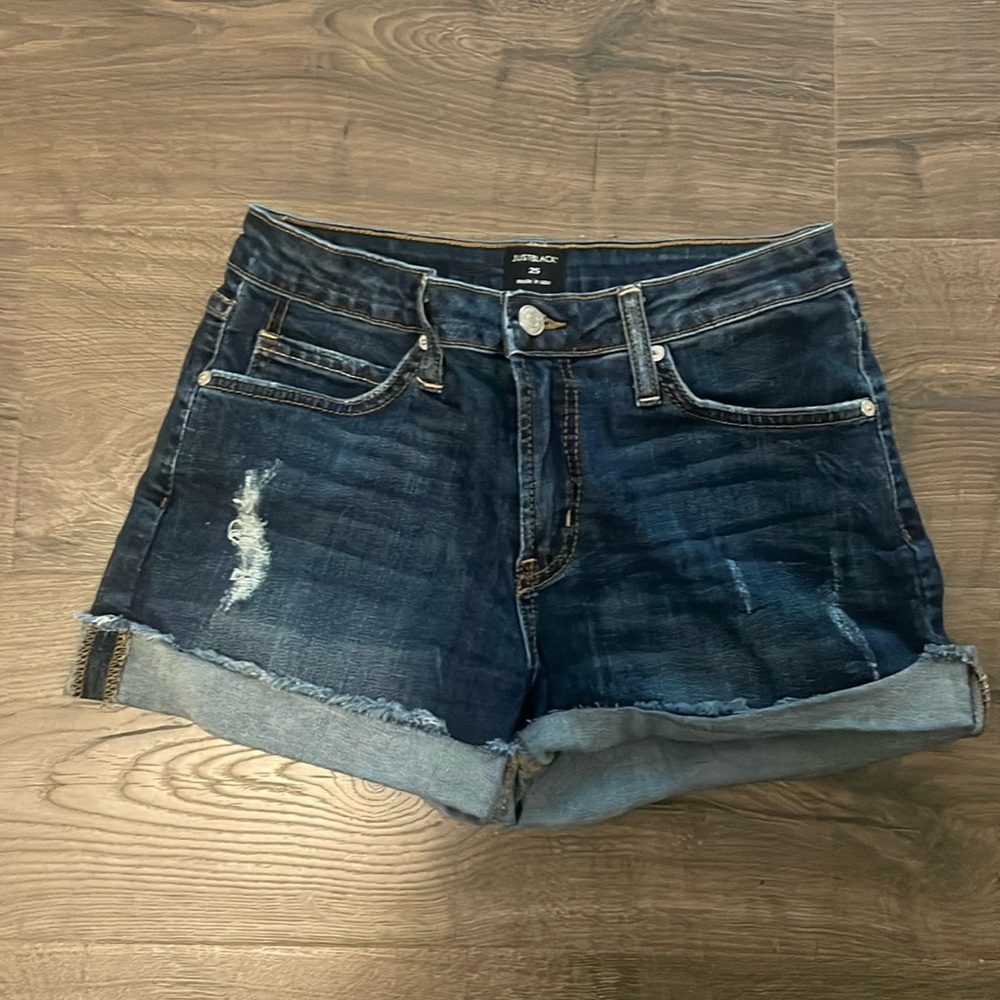 Women’s Just Black Dark Wash Distressed Denim Shorts, Size 25